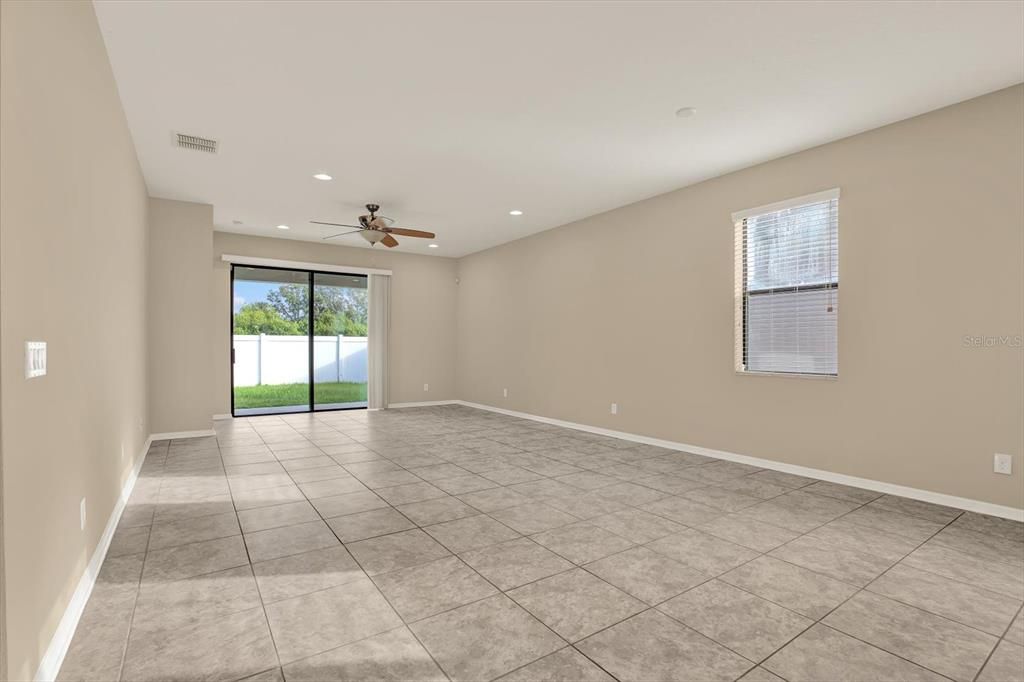 Active With Contract: $388,999 (3 beds, 2 baths, 2094 Square Feet)