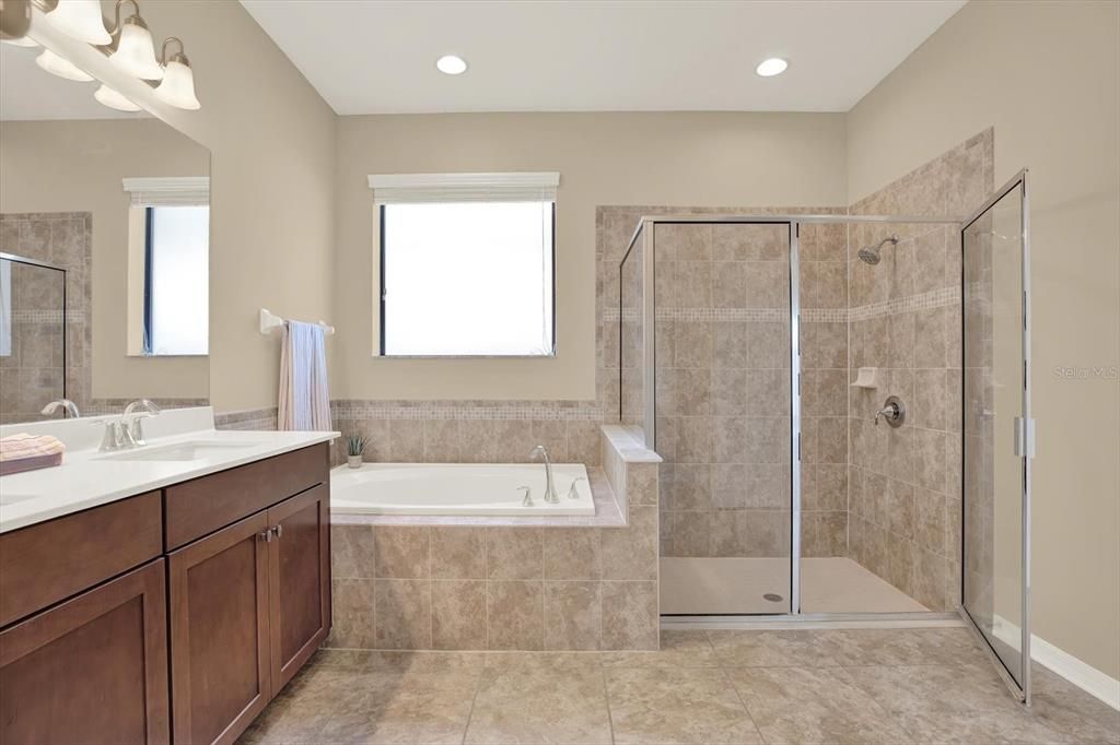 Active With Contract: $388,999 (3 beds, 2 baths, 2094 Square Feet)