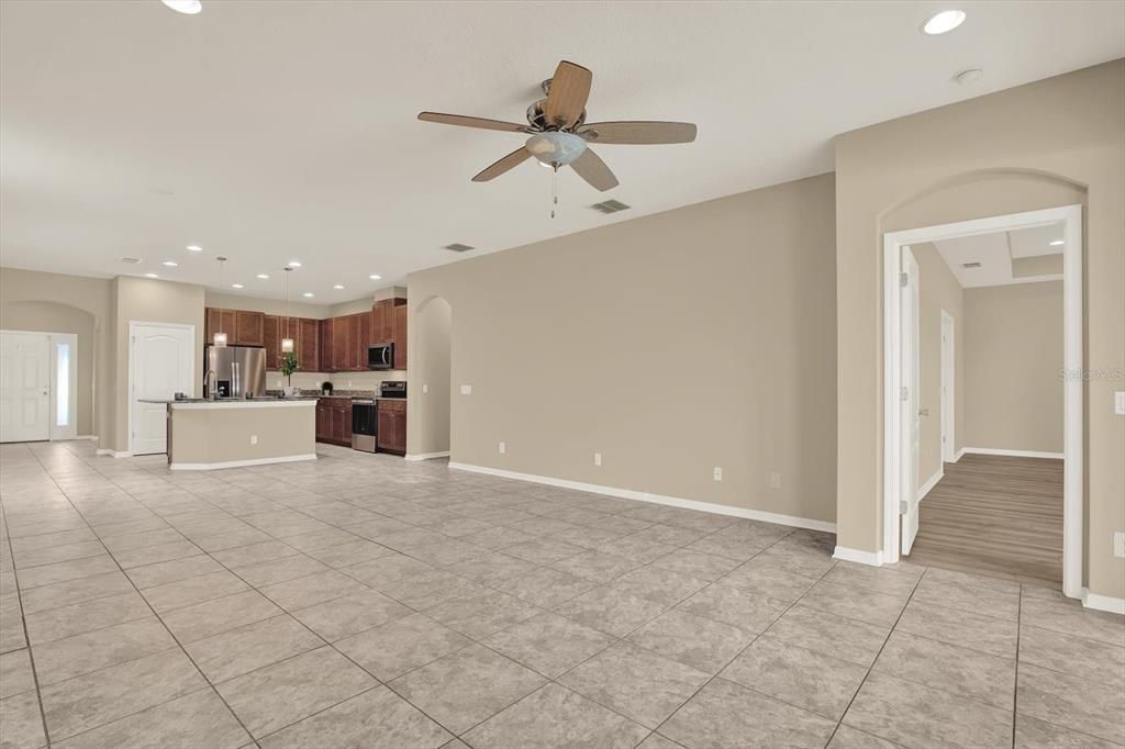 Active With Contract: $388,999 (3 beds, 2 baths, 2094 Square Feet)