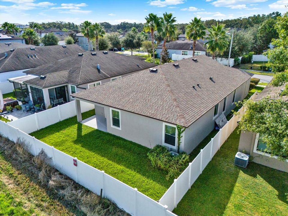 Active With Contract: $388,999 (3 beds, 2 baths, 2094 Square Feet)