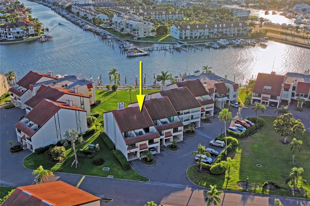 For Sale: $625,000 (3 beds, 3 baths, 1500 Square Feet)