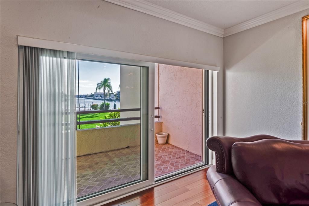 For Sale: $625,000 (3 beds, 3 baths, 1500 Square Feet)