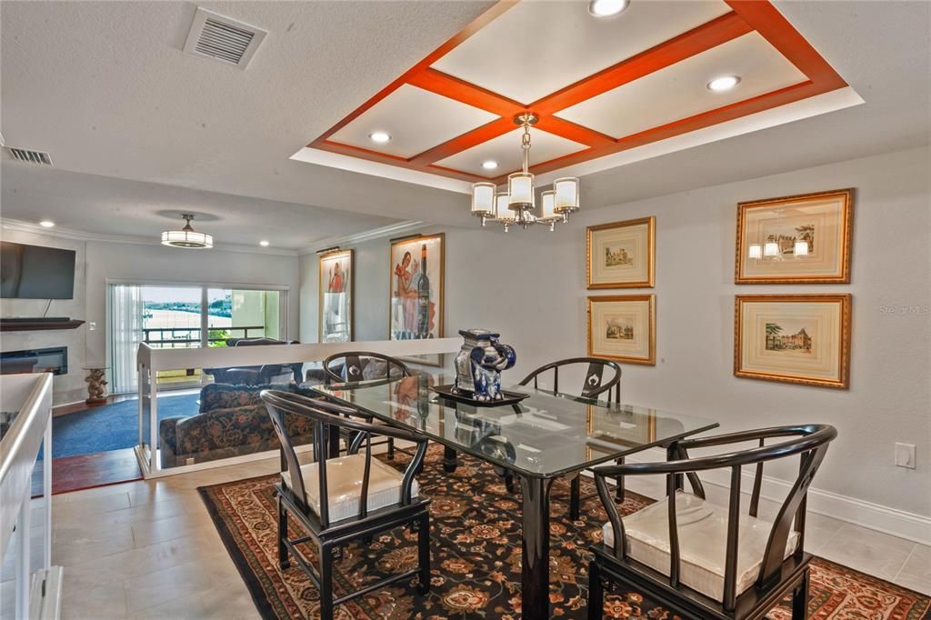 For Sale: $625,000 (3 beds, 3 baths, 1500 Square Feet)