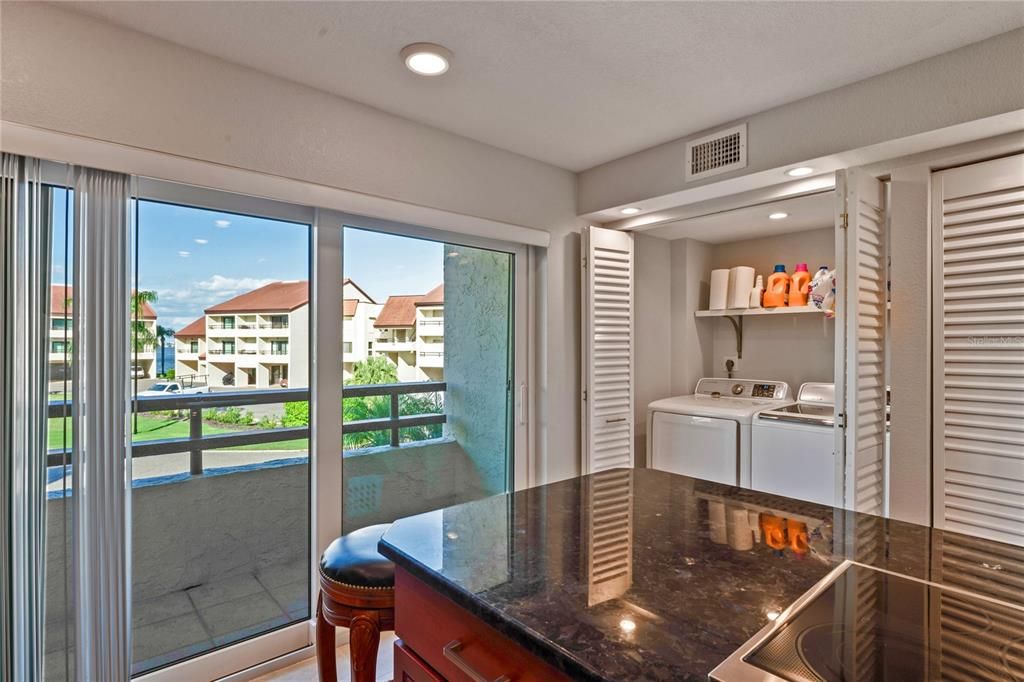 For Sale: $625,000 (3 beds, 3 baths, 1500 Square Feet)