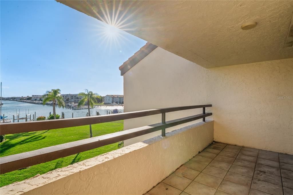 For Sale: $625,000 (3 beds, 3 baths, 1500 Square Feet)