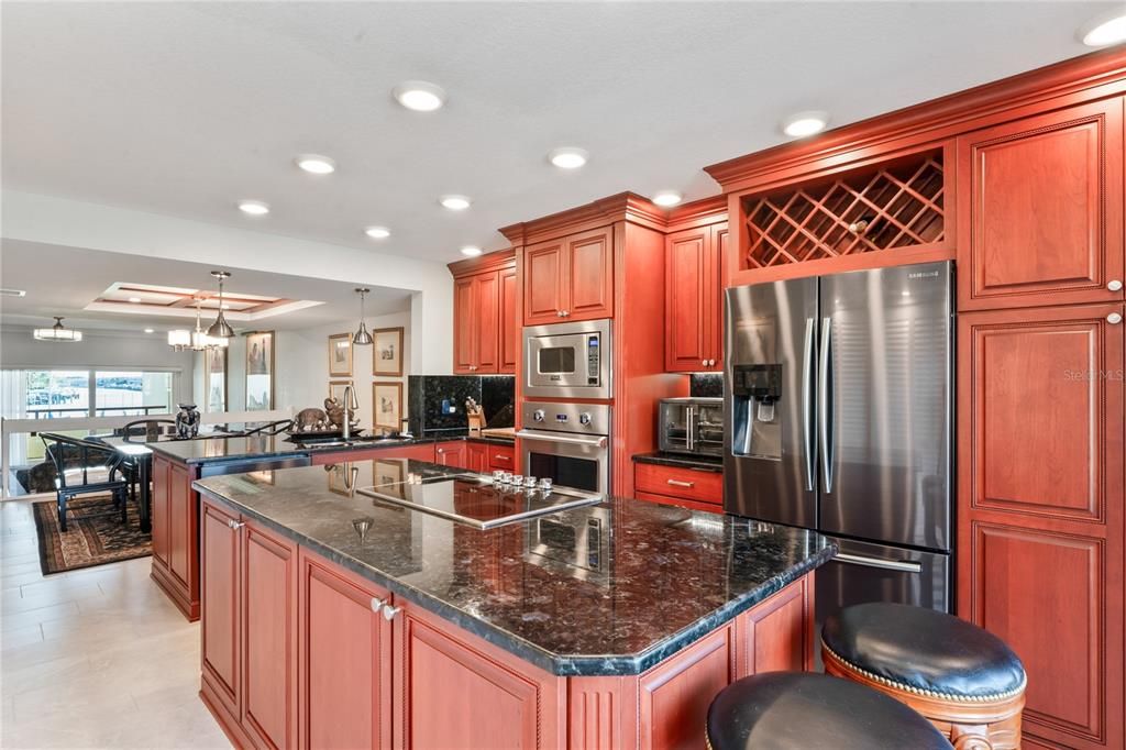 For Sale: $625,000 (3 beds, 3 baths, 1500 Square Feet)