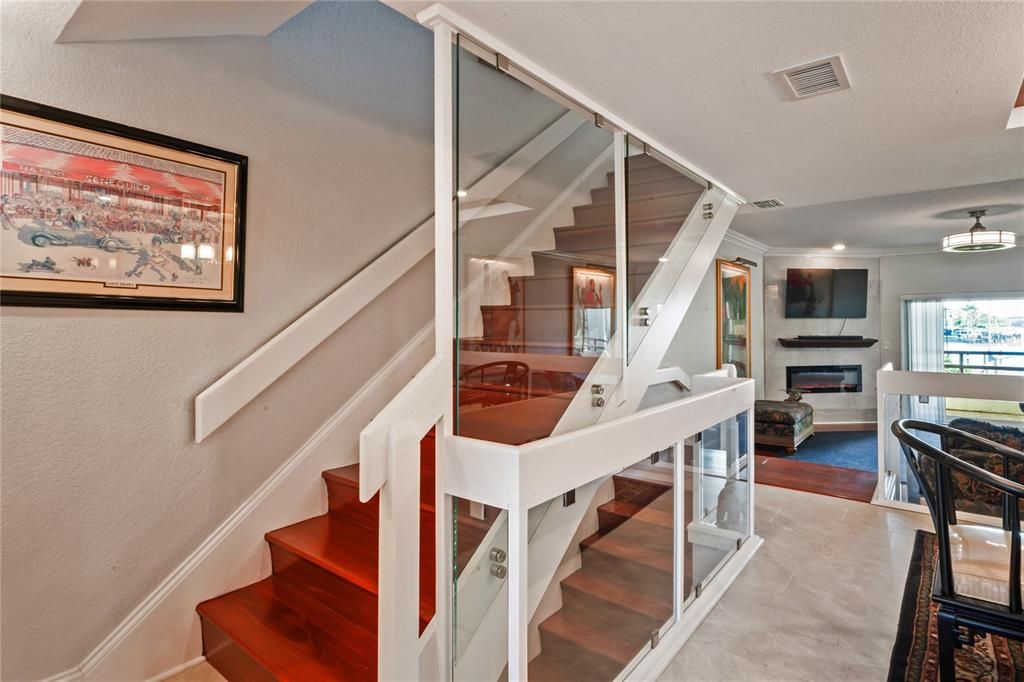 For Sale: $625,000 (3 beds, 3 baths, 1500 Square Feet)