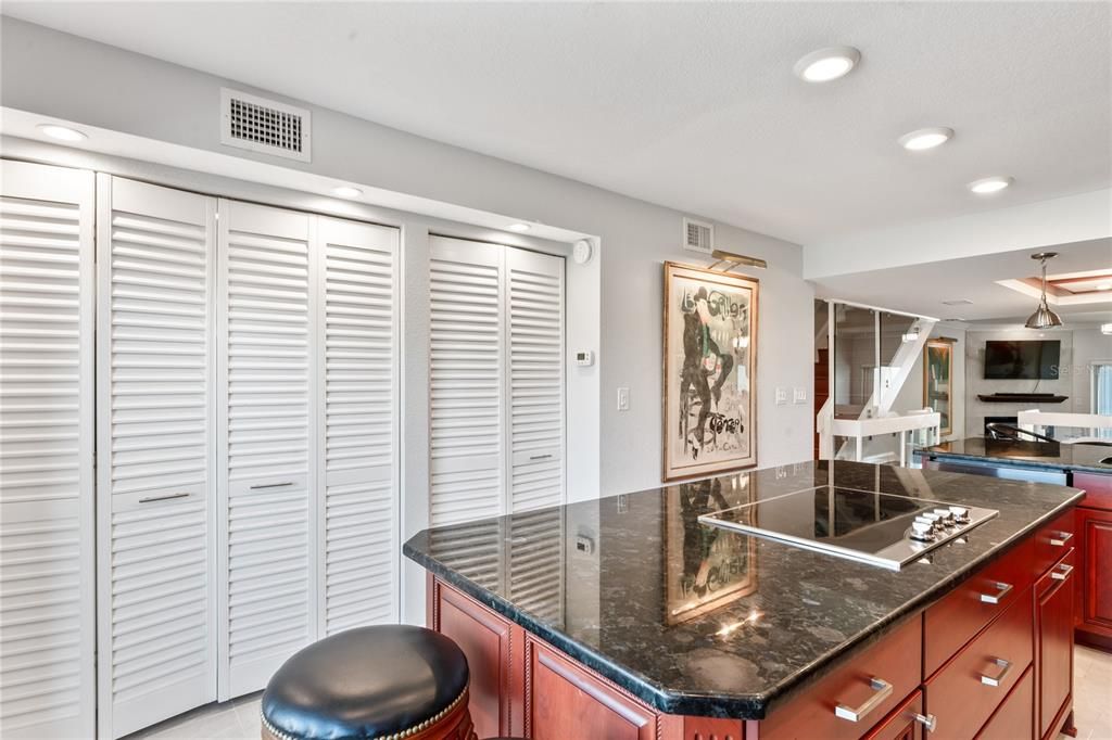 For Sale: $625,000 (3 beds, 3 baths, 1500 Square Feet)