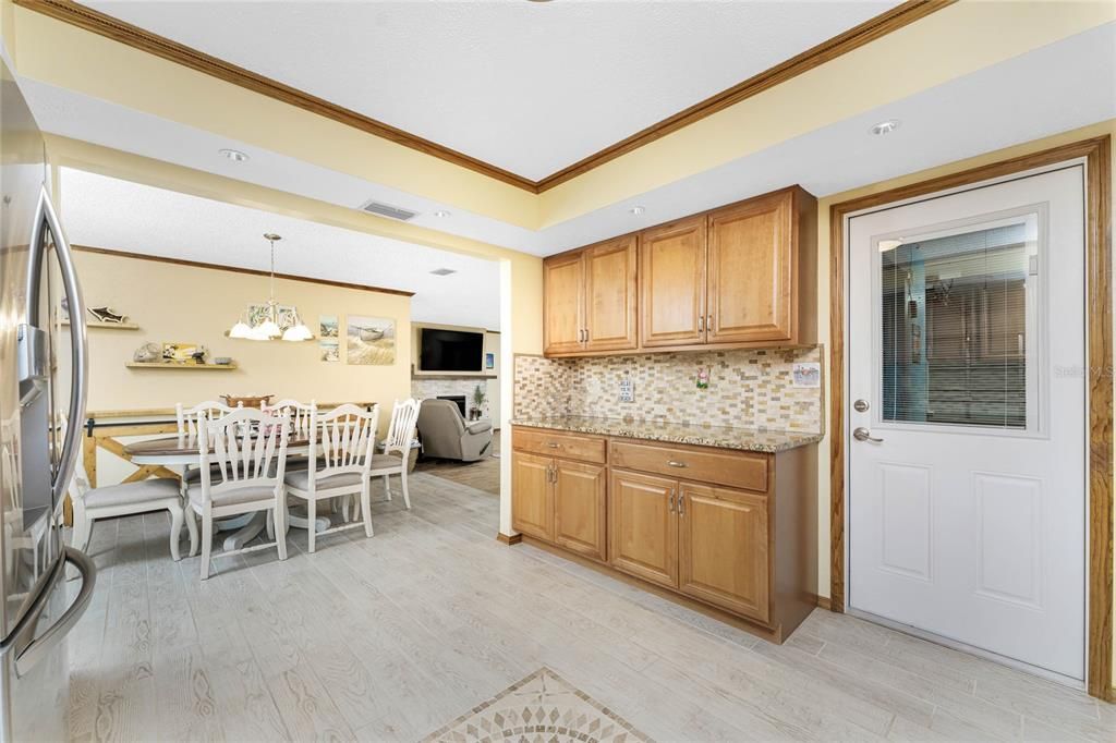 For Sale: $420,000 (3 beds, 2 baths, 1857 Square Feet)