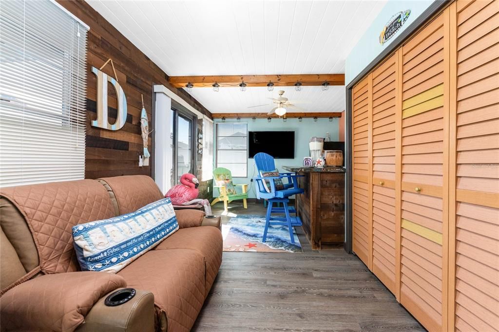 For Sale: $420,000 (3 beds, 2 baths, 1857 Square Feet)