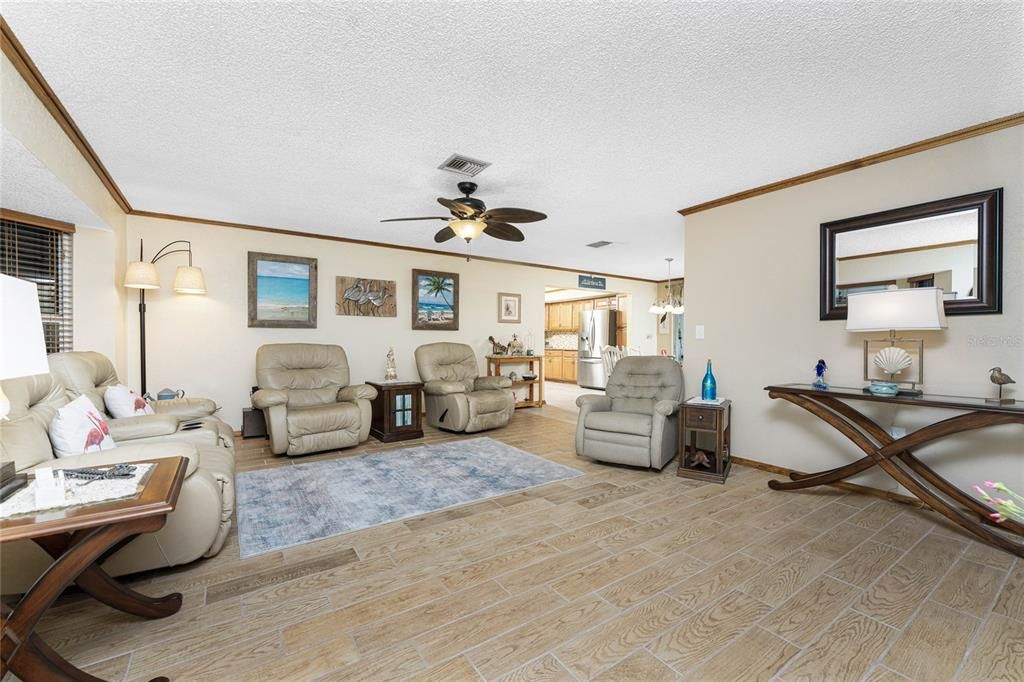 For Sale: $420,000 (3 beds, 2 baths, 1857 Square Feet)