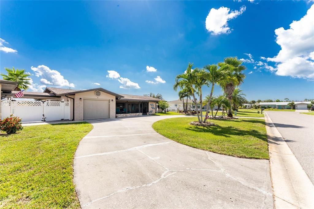 For Sale: $420,000 (3 beds, 2 baths, 1857 Square Feet)