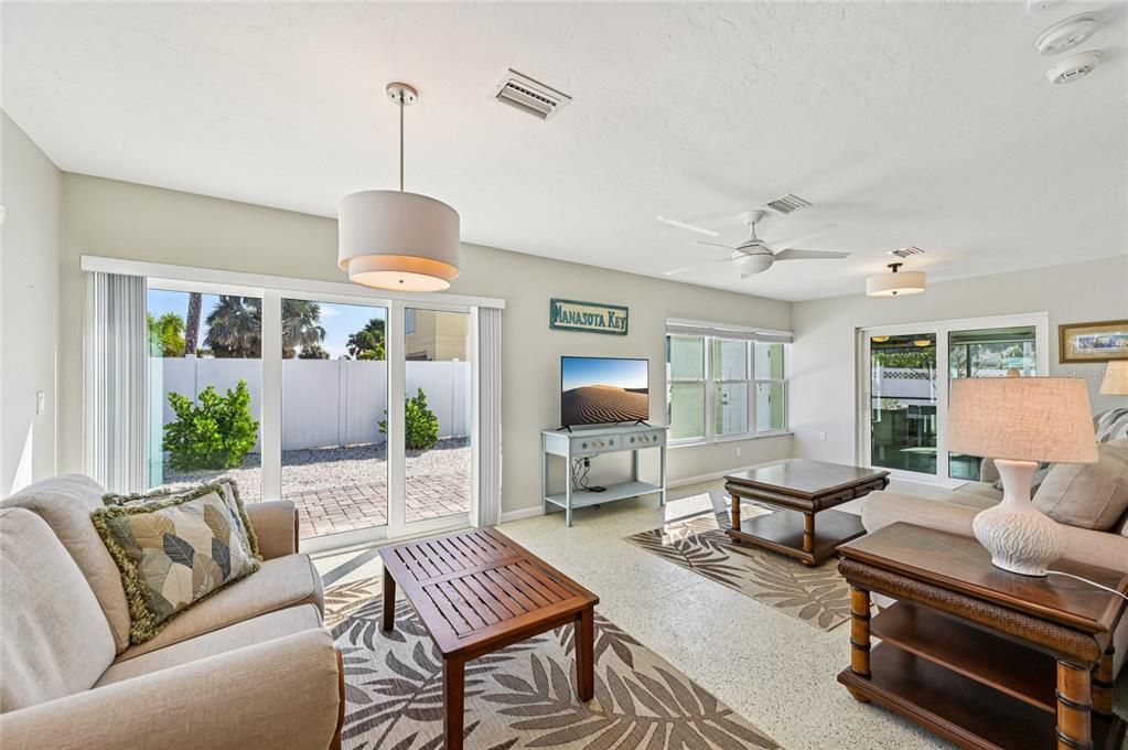 For Sale: $774,900 (3 beds, 2 baths, 2025 Square Feet)