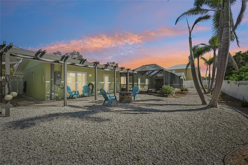 For Sale: $774,900 (3 beds, 2 baths, 2025 Square Feet)