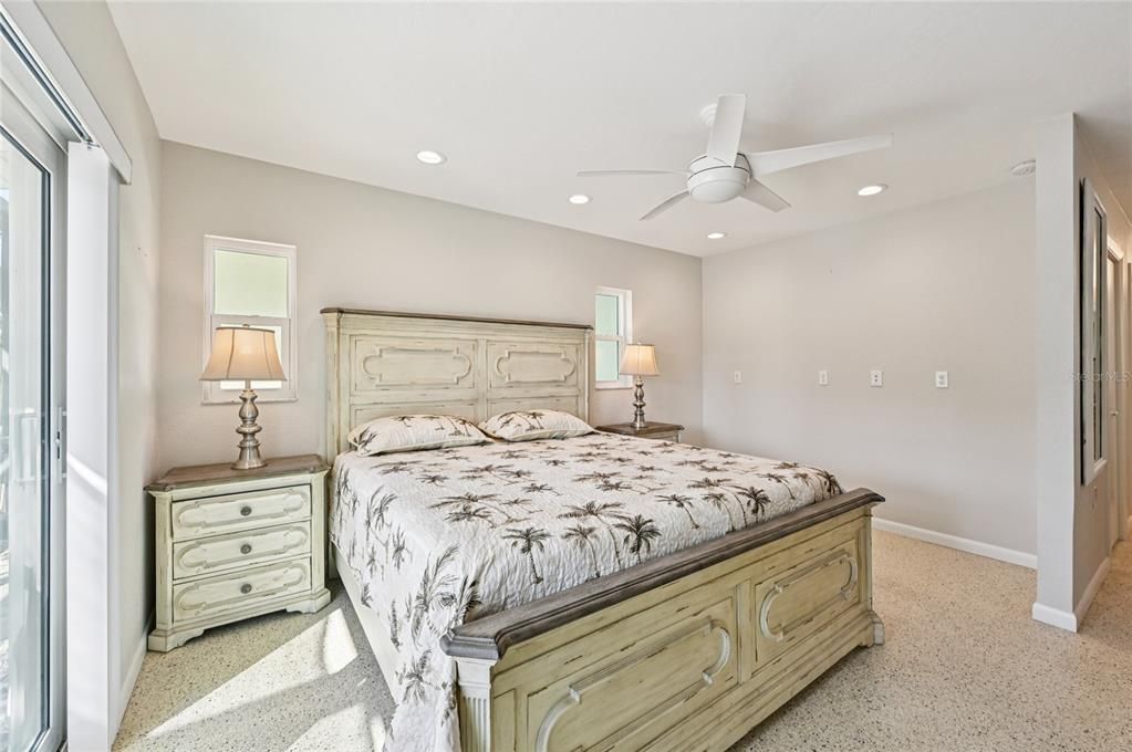 For Sale: $774,900 (3 beds, 2 baths, 2025 Square Feet)