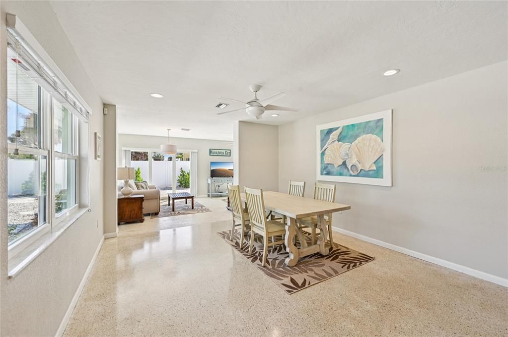 For Sale: $774,900 (3 beds, 2 baths, 2025 Square Feet)