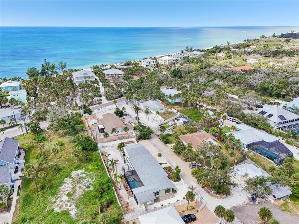 For Sale: $774,900 (3 beds, 2 baths, 2025 Square Feet)