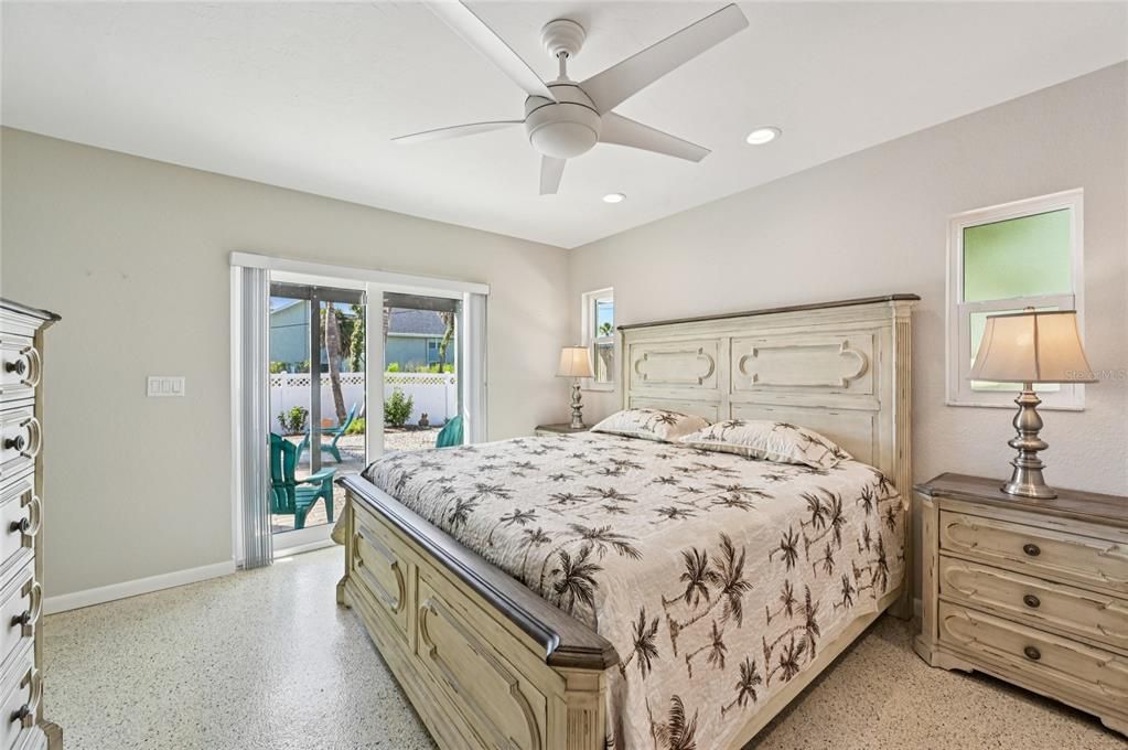 For Sale: $774,900 (3 beds, 2 baths, 2025 Square Feet)