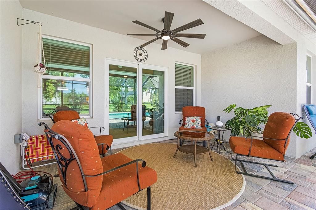 En Venta: $499,000 (4 camas, 3 baños, 2096 Pies cuadrados)