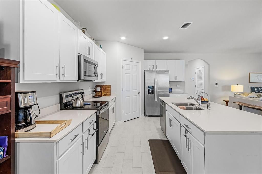 En Venta: $499,000 (4 camas, 3 baños, 2096 Pies cuadrados)