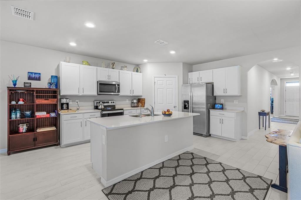 En Venta: $499,000 (4 camas, 3 baños, 2096 Pies cuadrados)