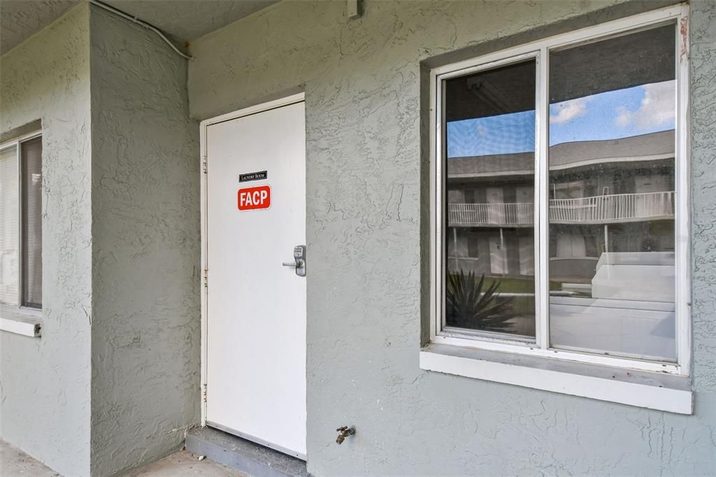 For Rent: $1,600 (2 beds, 1 baths, 765 Square Feet)