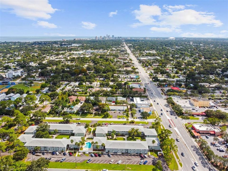 For Rent: $1,600 (2 beds, 1 baths, 765 Square Feet)