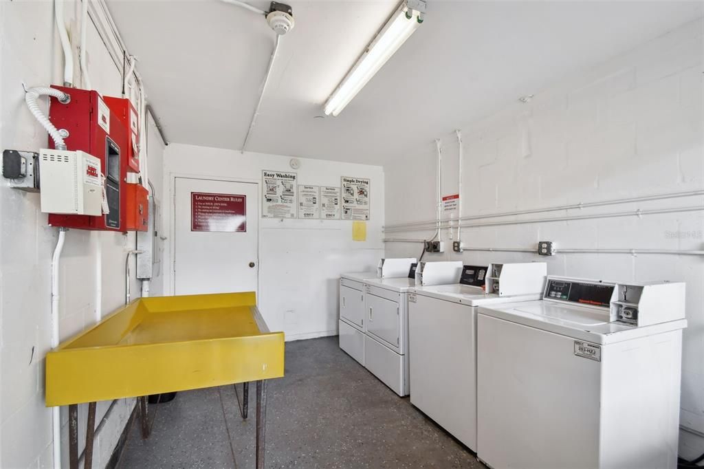 For Rent: $1,600 (2 beds, 1 baths, 765 Square Feet)