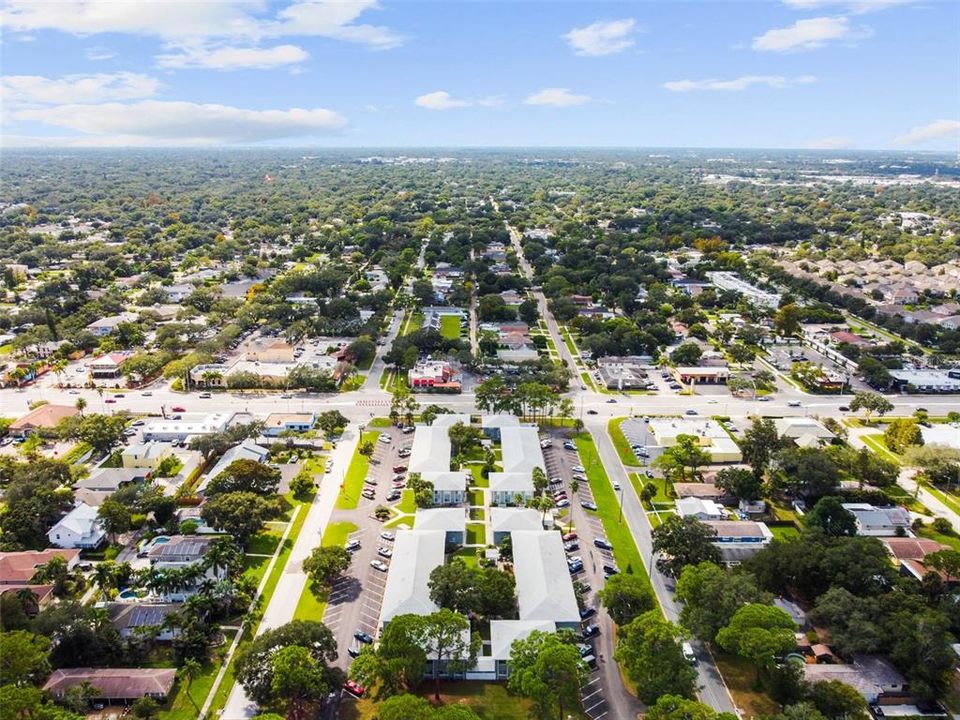 For Rent: $1,600 (2 beds, 1 baths, 765 Square Feet)