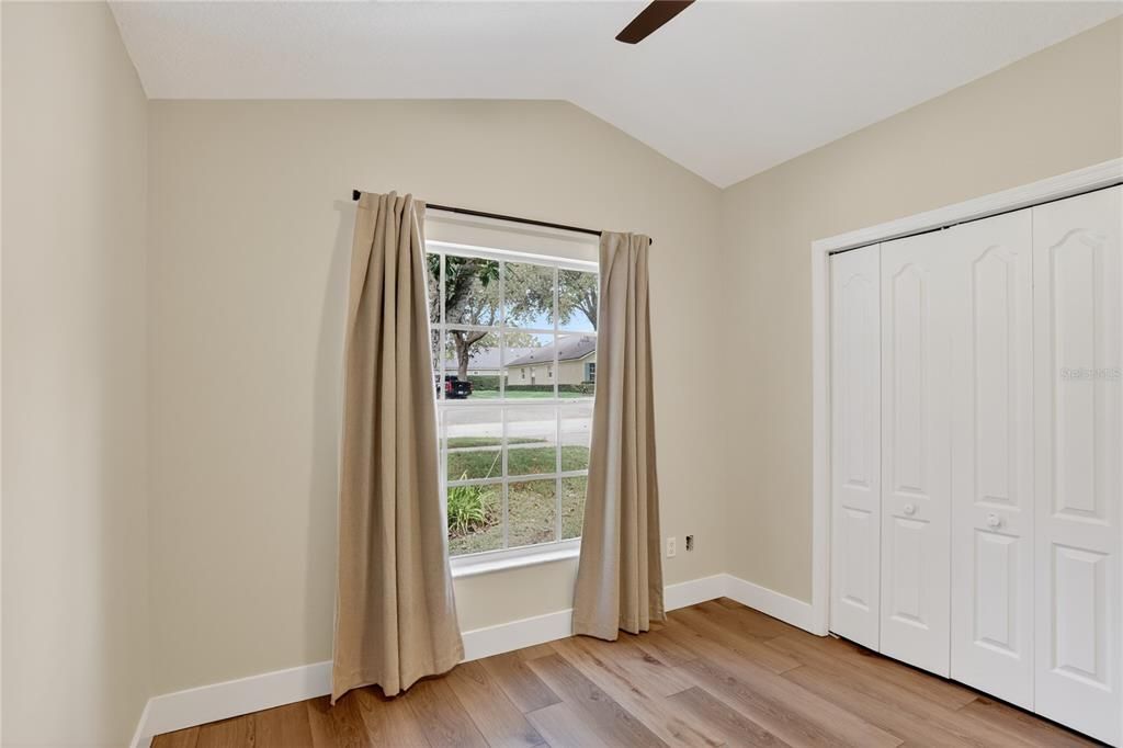 Под контрактом: $378,000 (3 спален, 2 ванн, 1696 Квадратных фут)