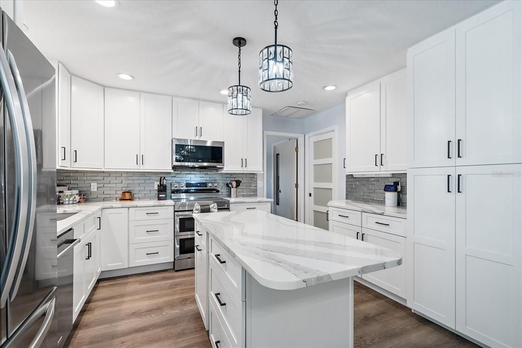 Active With Contract: $450,000 (3 beds, 2 baths, 1408 Square Feet)