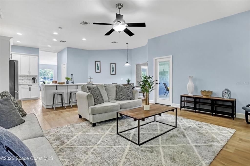 待售: $459,999 (3 贝兹, 2 浴室, 2254 平方英尺)