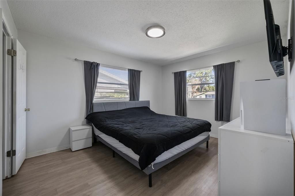 For Sale: $310,000 (3 beds, 2 baths, 1132 Square Feet)