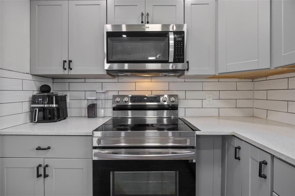 For Sale: $310,000 (3 beds, 2 baths, 1132 Square Feet)