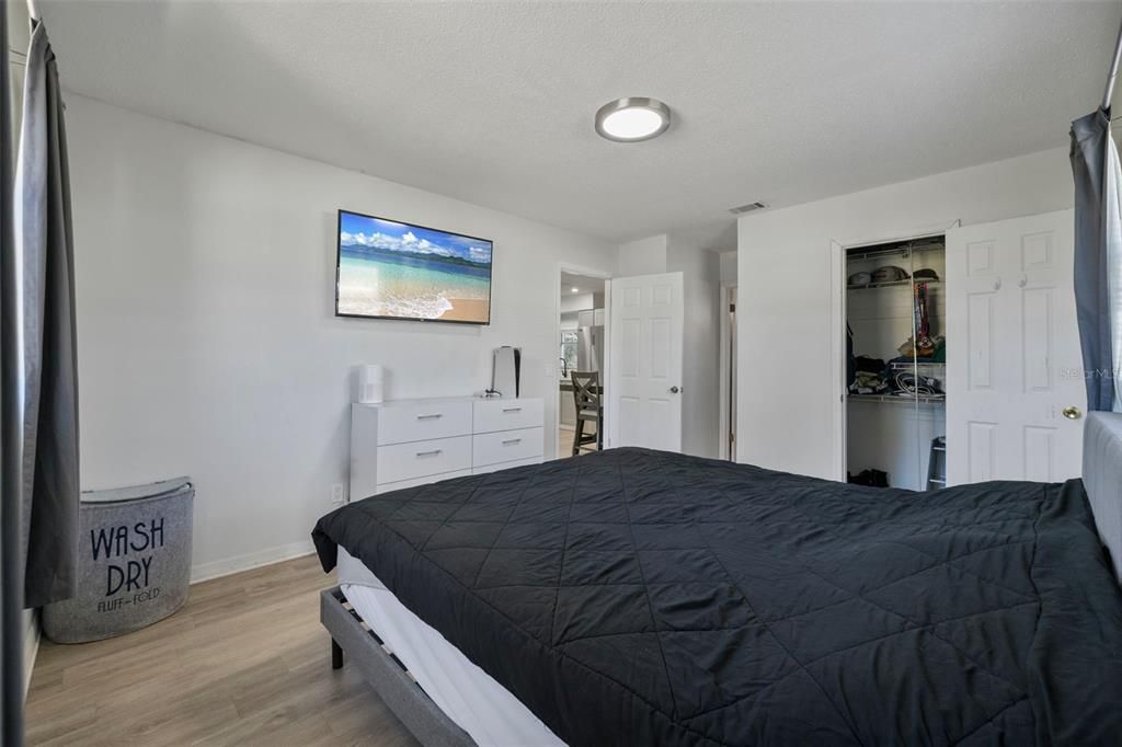 For Sale: $310,000 (3 beds, 2 baths, 1132 Square Feet)