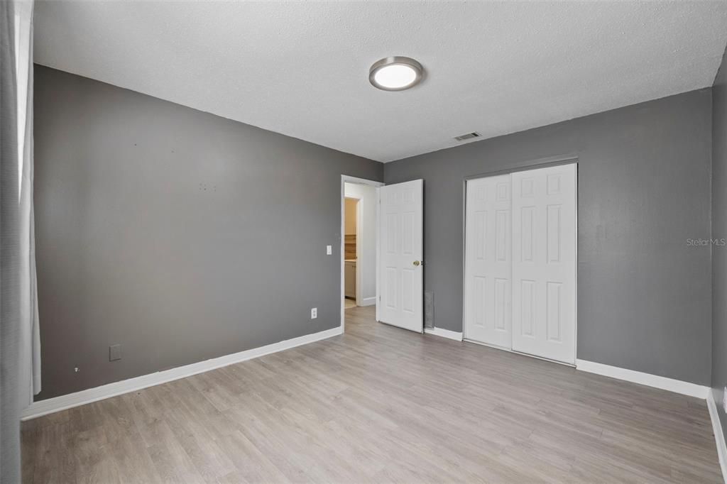 For Sale: $310,000 (3 beds, 2 baths, 1132 Square Feet)