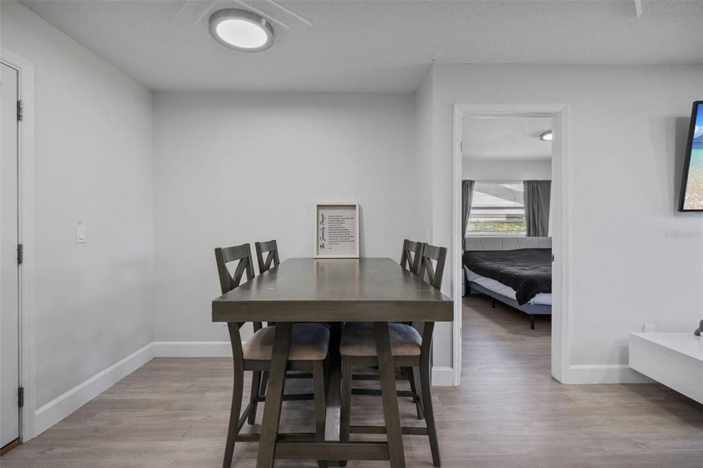 For Sale: $310,000 (3 beds, 2 baths, 1132 Square Feet)