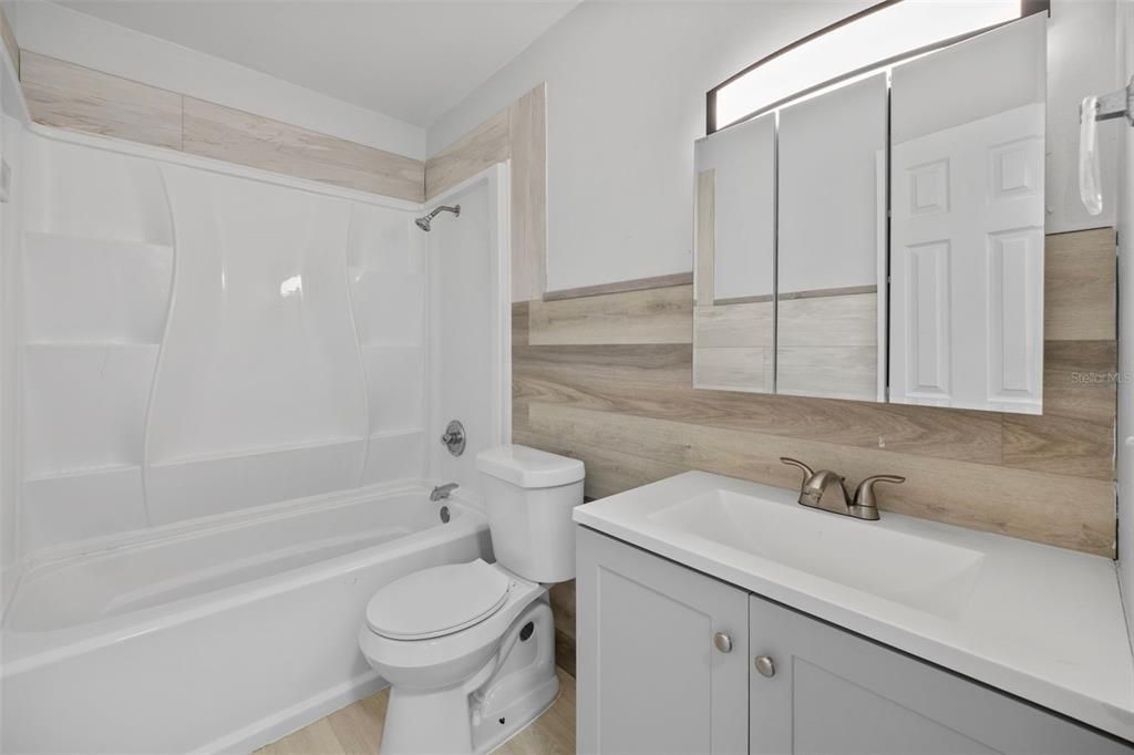 For Sale: $310,000 (3 beds, 2 baths, 1132 Square Feet)