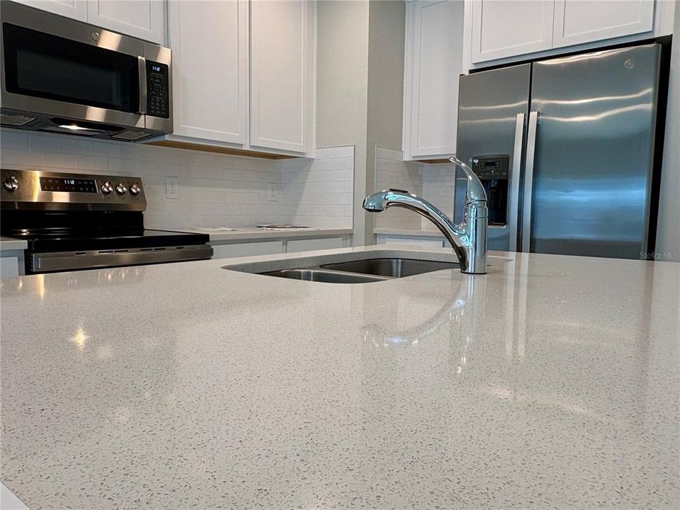 For Rent: $2,350 (3 beds, 2 baths, 1379 Square Feet)