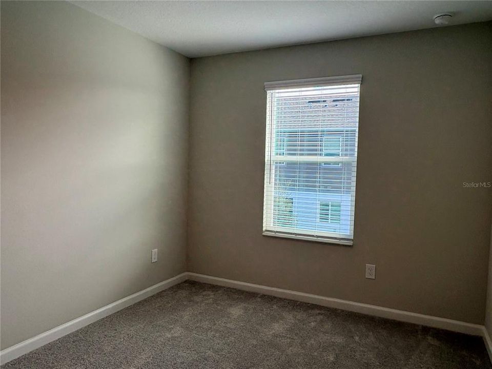 For Rent: $2,350 (3 beds, 2 baths, 1379 Square Feet)