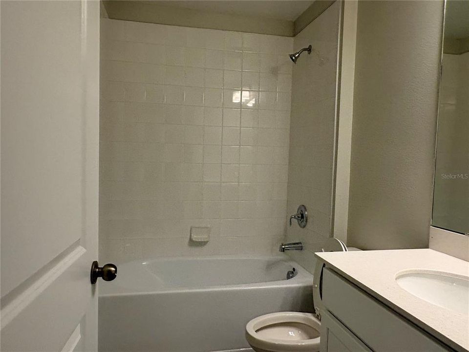 For Rent: $2,350 (3 beds, 2 baths, 1379 Square Feet)