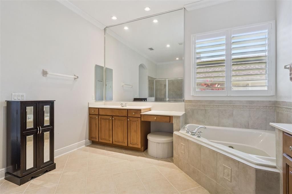 Active With Contract: $820,000 (4 beds, 4 baths, 3365 Square Feet)