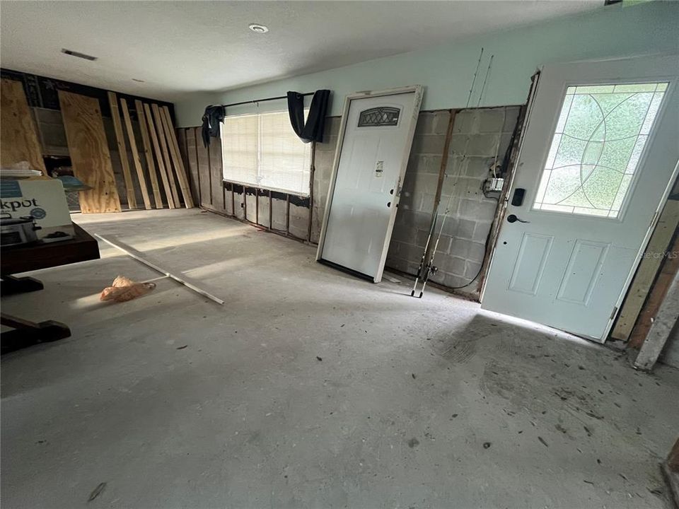 En Venta: $495,000 (3 camas, 2 baños, 1870 Pies cuadrados)