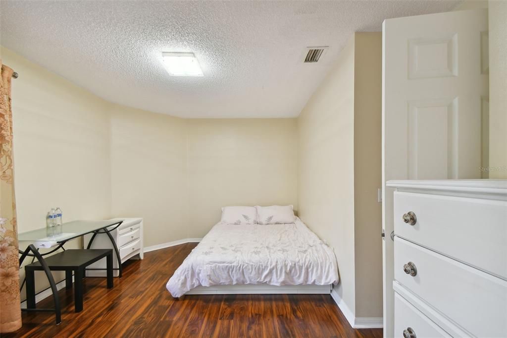 待售: $589,988 (4 贝兹, 3 浴室, 2146 平方英尺)