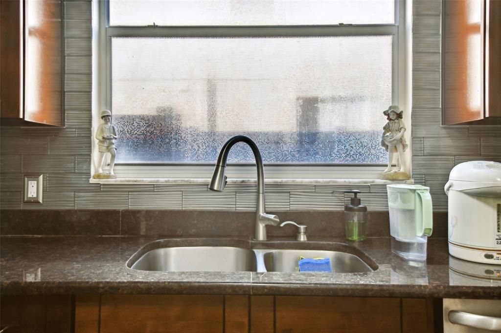 待售: $589,988 (4 贝兹, 3 浴室, 2146 平方英尺)