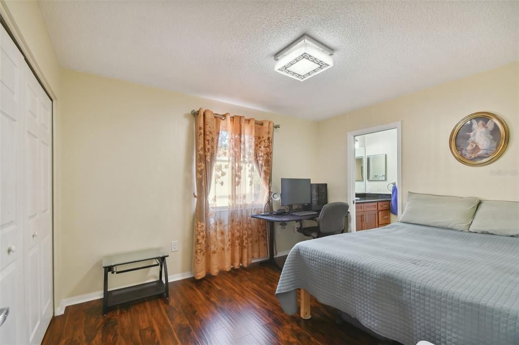 待售: $589,988 (4 贝兹, 3 浴室, 2146 平方英尺)