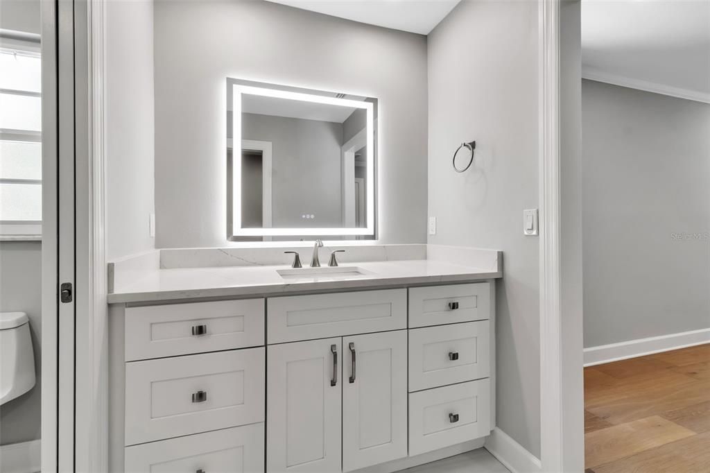 Под контрактом: $1,300,000 (3 спален, 2 ванн, 1511 Квадратных фут)