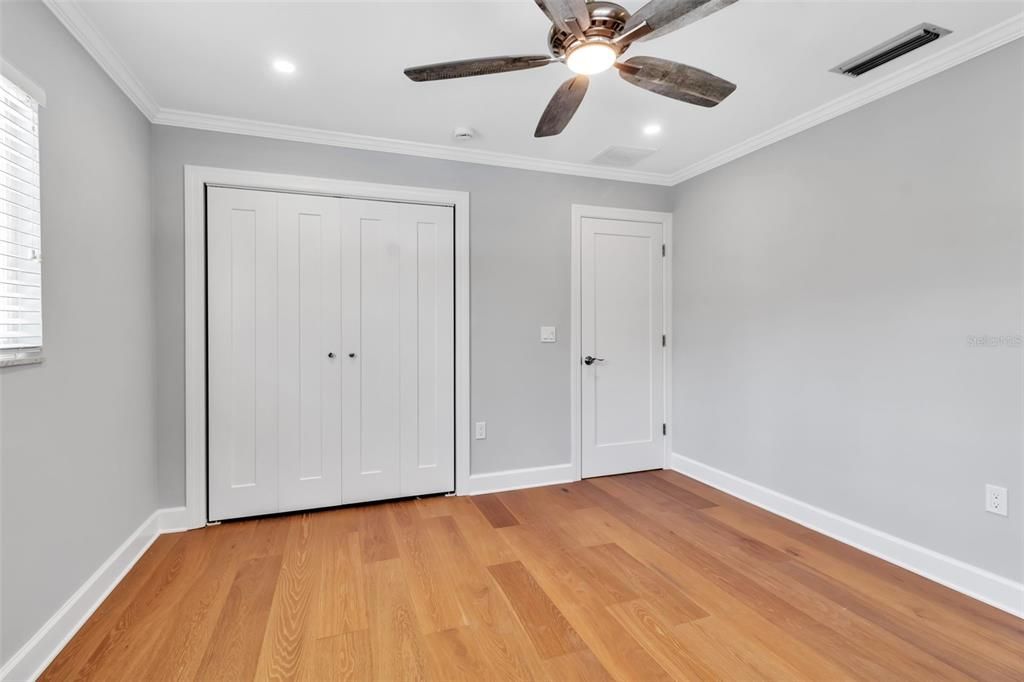 Под контрактом: $1,300,000 (3 спален, 2 ванн, 1511 Квадратных фут)