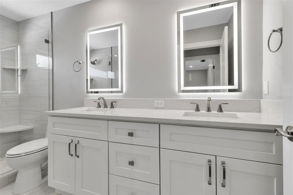 Под контрактом: $1,300,000 (3 спален, 2 ванн, 1511 Квадратных фут)