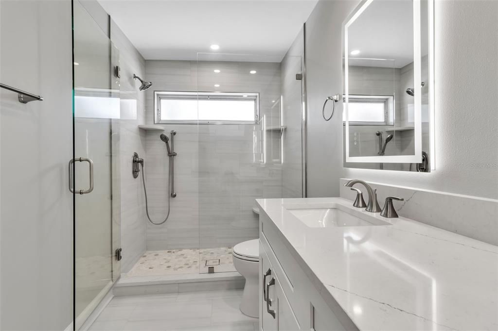 Под контрактом: $1,300,000 (3 спален, 2 ванн, 1511 Квадратных фут)